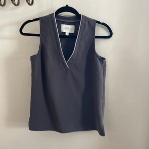 Closet closing Brochu Walker Gray V-neck Sleeveless Top Sz XS